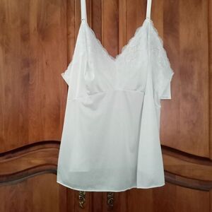 Dixie Belle 4X White Cami Camisole NWT Lace Trim 46 Adjustable Slinky New